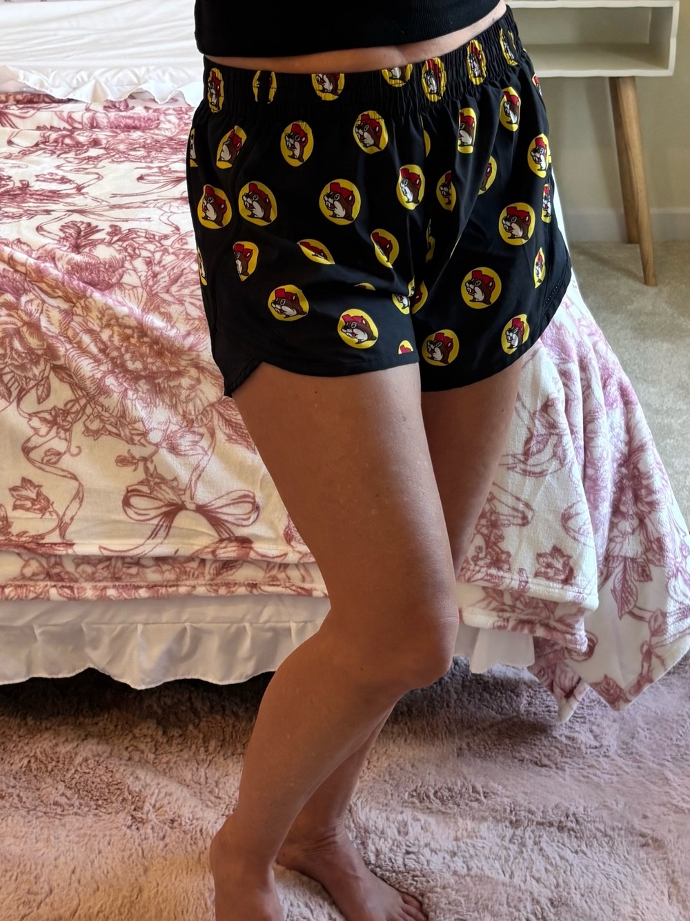 Buc-ee's Black Logo Track Shorts Small AND Logo Sticker
